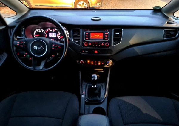 Kia Carens cena 33499 przebieg: 125960, rok produkcji 2014 z Nasielsk małe 497